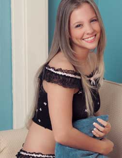 lavnya 22 year female call girls in Nashik